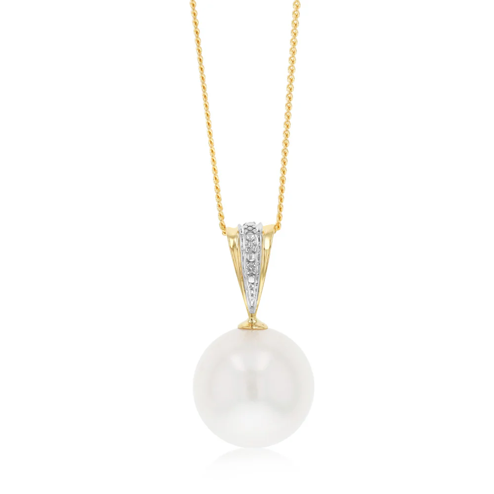 12-14mm White South Seal Pearl Pendant with 3 Diamonds in 9ct Yellow Gold on 45cm Chain