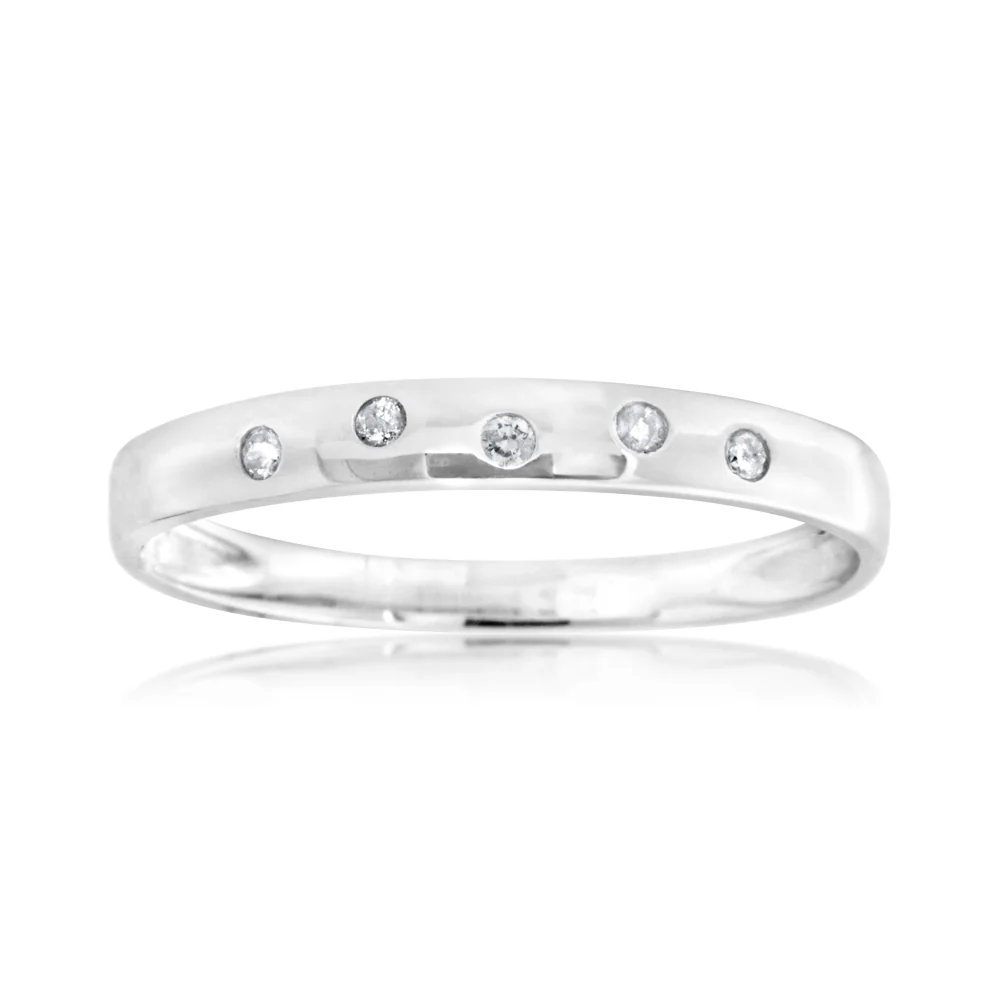 9ct White Gold Diamond Ring with 5 Brilliant Diamonds