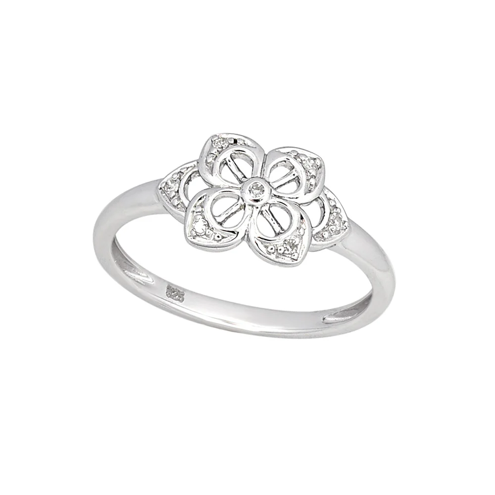 9ct White  Gold Diamond Ring with 7 Brilliant Diamonds