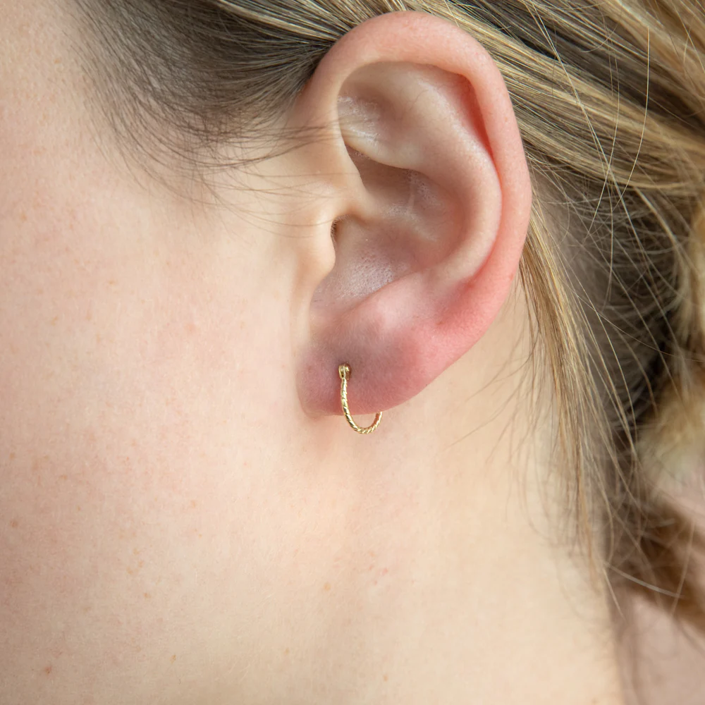 9ct Yellow Gold Silver Filled Patterned 9mm Hoop - Image 2