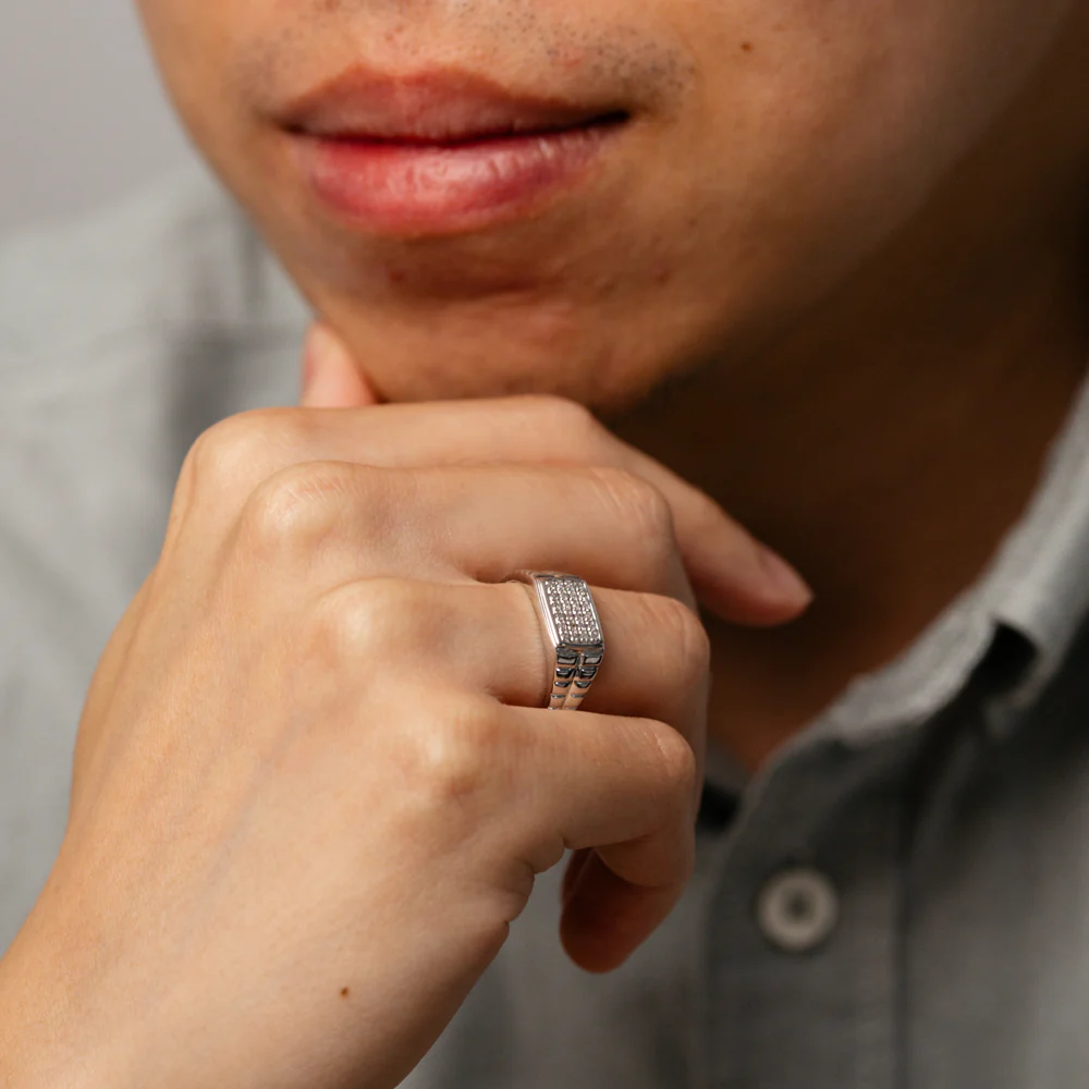 Luminesce Lab Grown 1/6 Carat Diamond Gents Ring in Sterling Silver - Image 3